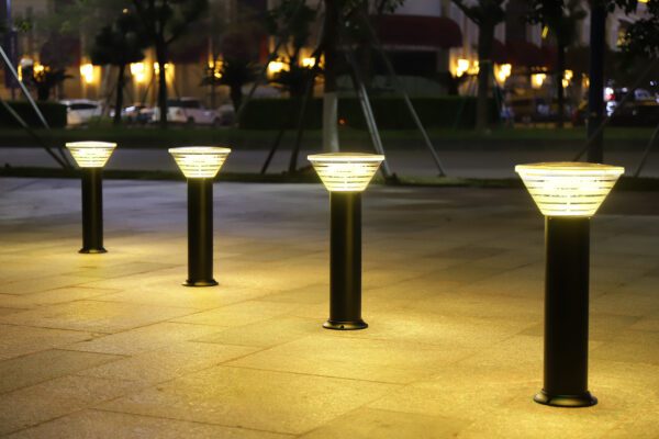 RGB Color Solar Bollard Super Bright 3 Watt, 480 Lumens Waterproof, 5 Nights of light on a single days charge - Image 4